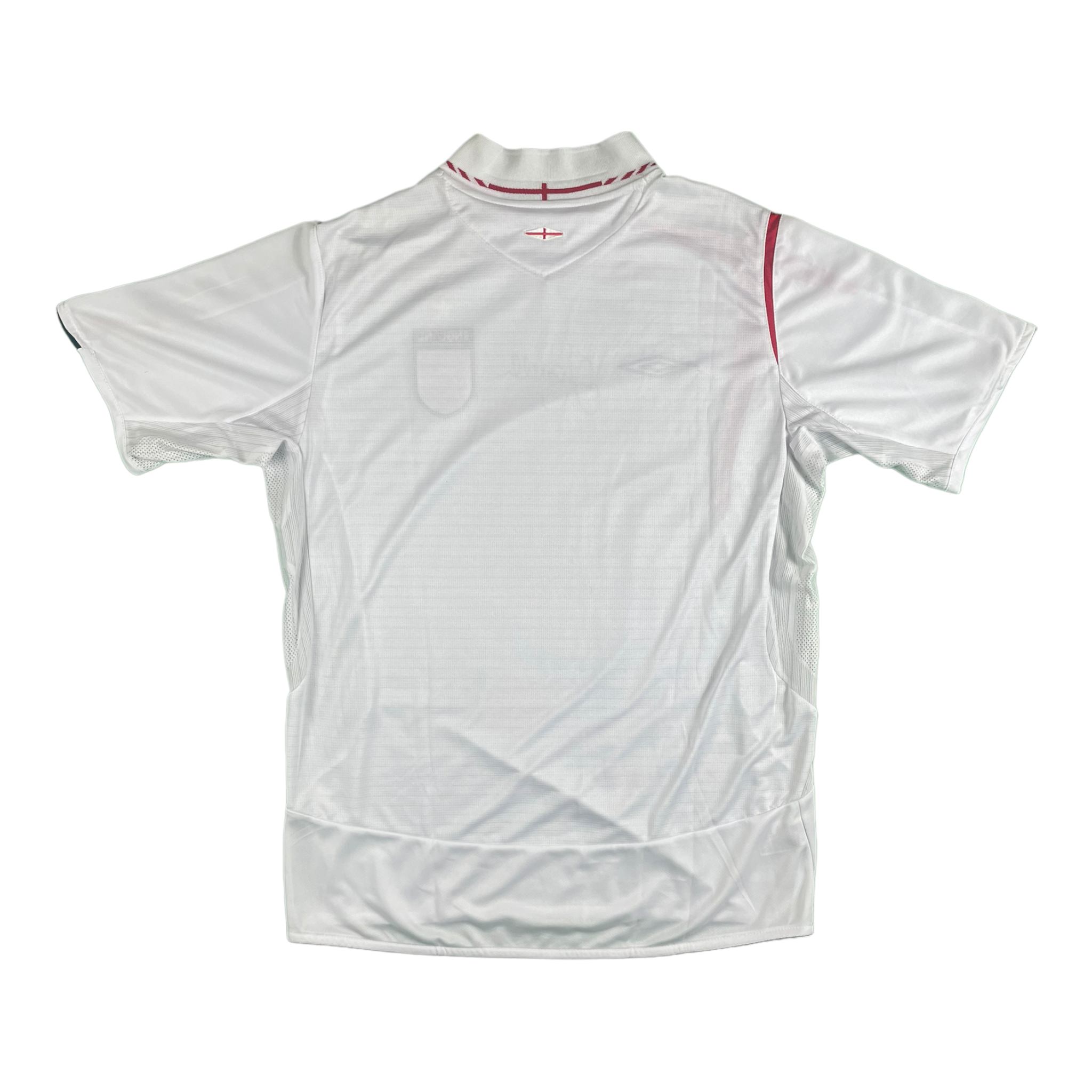 SignedShirtDavidBeckhamEnglandOfficialUmbroHome2005-072.png